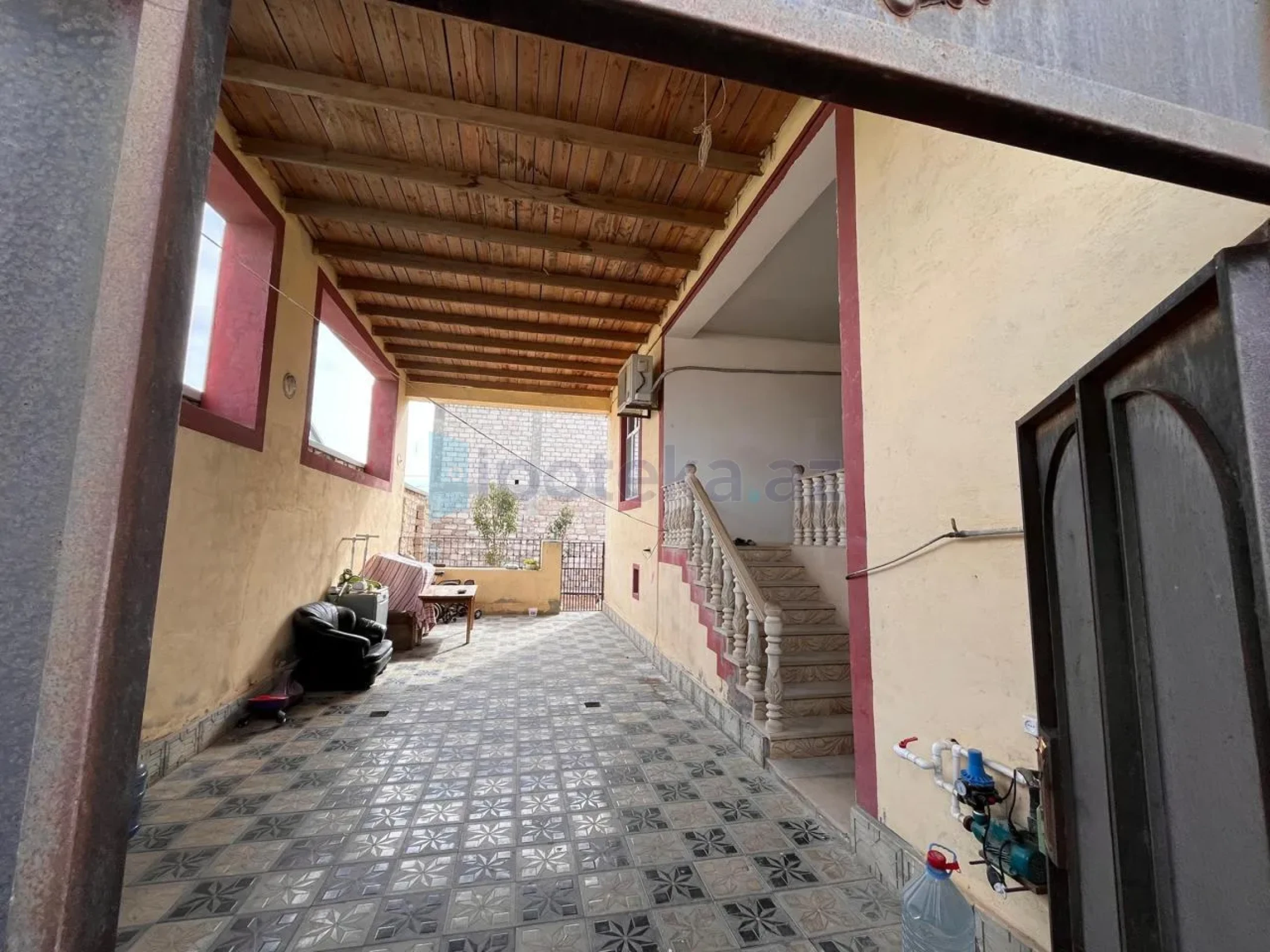 Satılır 4 otaqlı həyət evi 120 m²