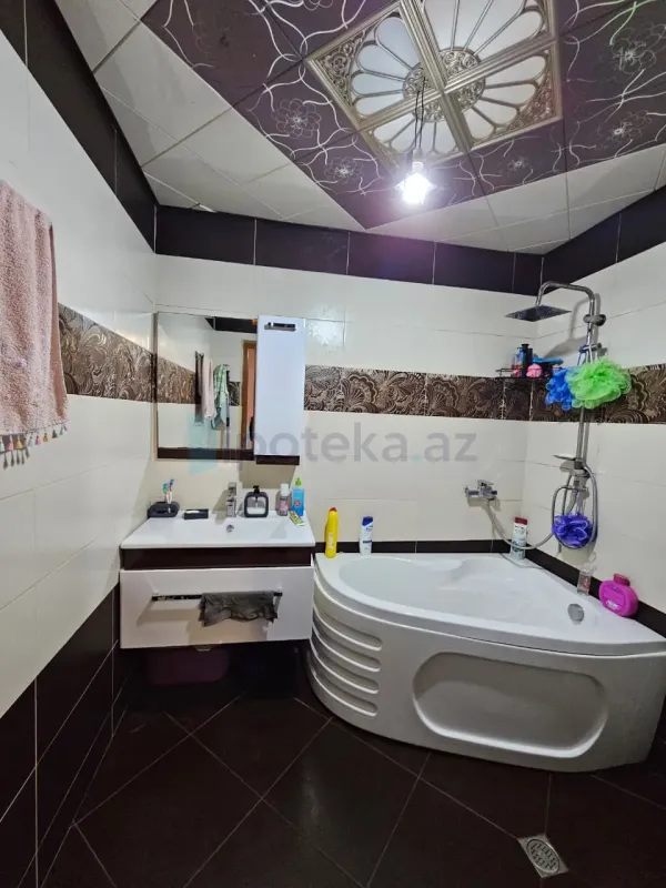 Satılır 4 otaqlı yeni tikili 90 m²