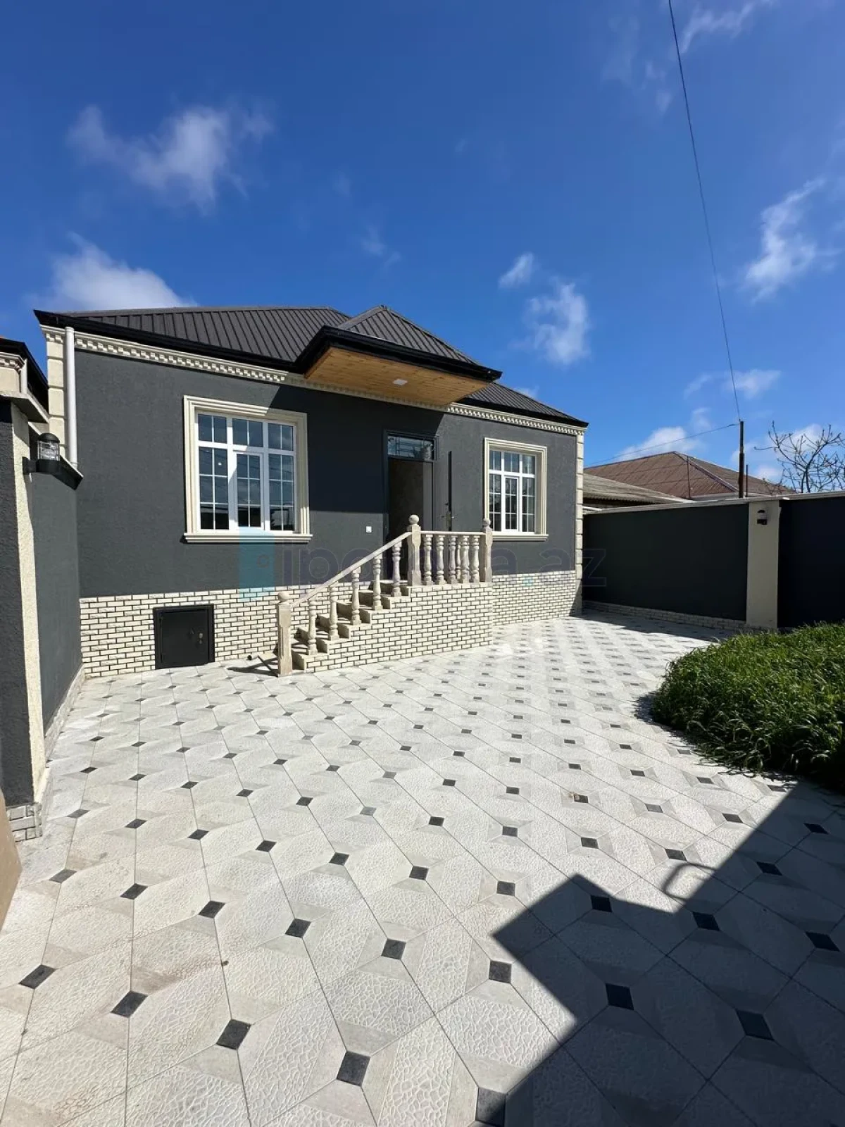 Satılır 4 otaqlı həyət evi 100 m²