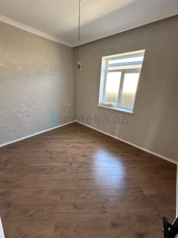Satılır 4 otaqlı həyət evi 100 m²