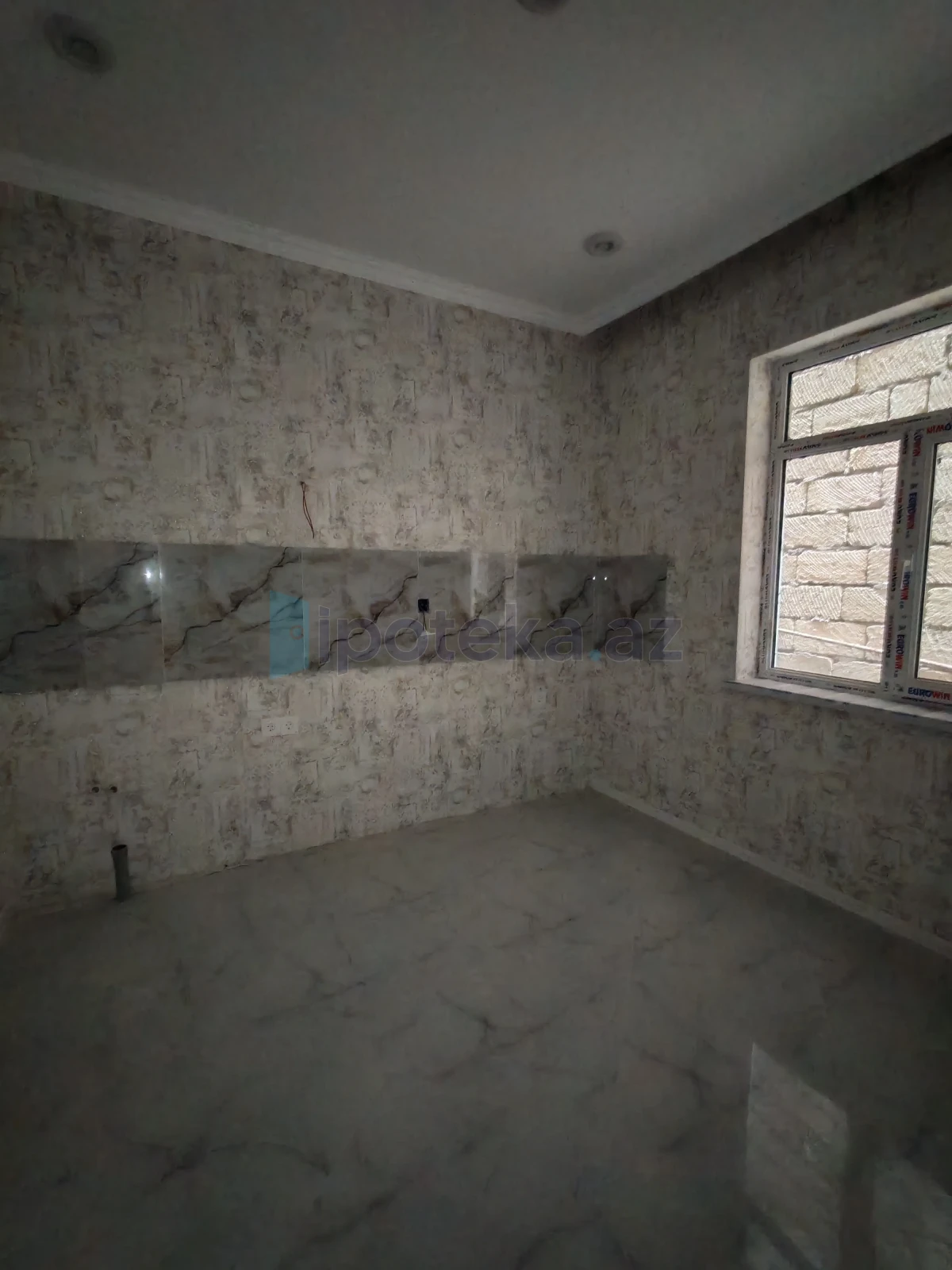 Satılır 4 otaqlı həyət evi 90 m²