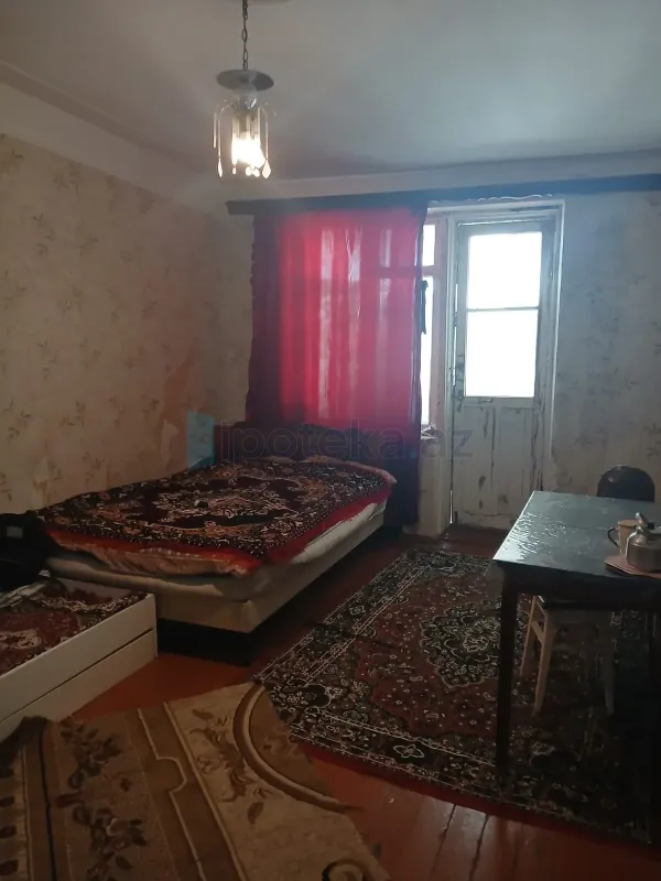 Satılır 1 otaqlı köhnə tikili 35 m²