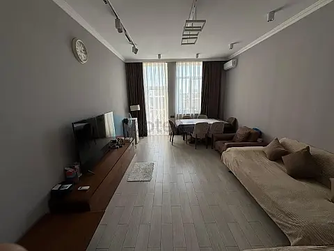 Satılır 3 otaqlı köhnə tikili 98 m² — Bakı, Yasamal 3 otaq 98.00 m²