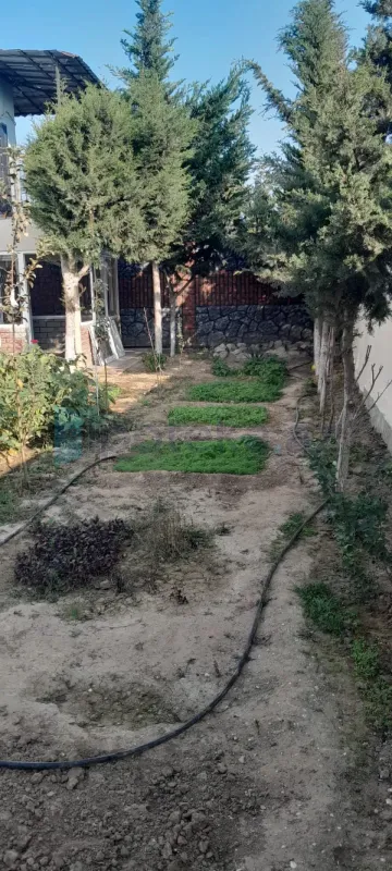 Satılır 4 otaqlı həyət evi 140 m²