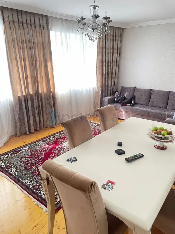 Satılır 2 otaqlı yeni tikili 82 m²