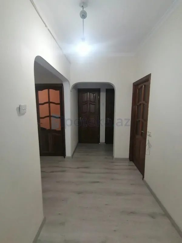 Satılır 3 otaqlı köhnə tikili 77.7 m²