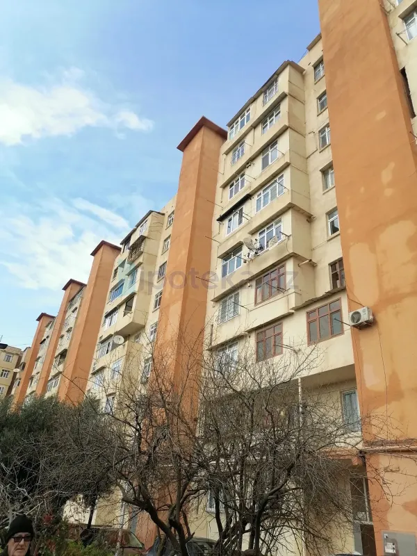 Satılır 3 otaqlı köhnə tikili 77.7 m²