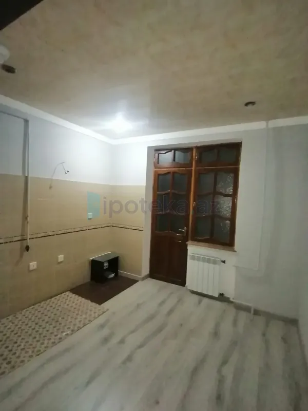 Satılır 3 otaqlı köhnə tikili 77.7 m²