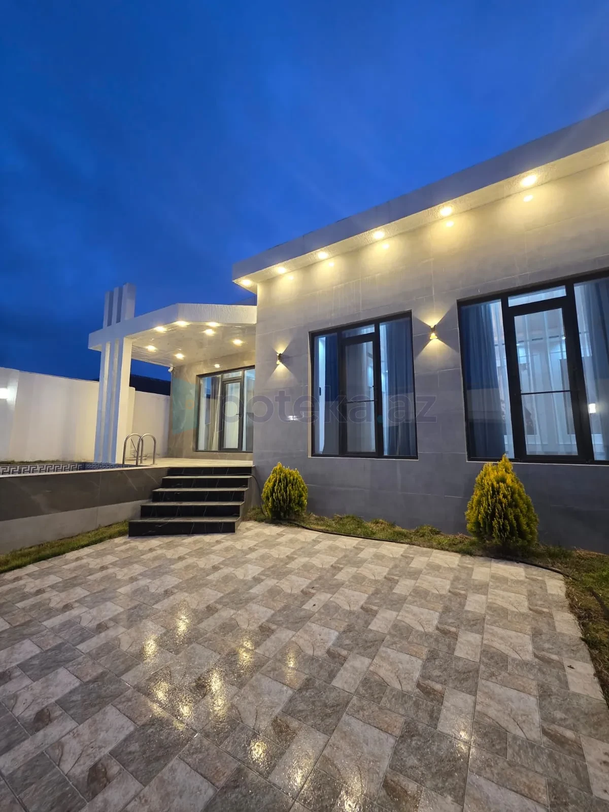 Satılır 3 otaqlı mənzil 120 m²