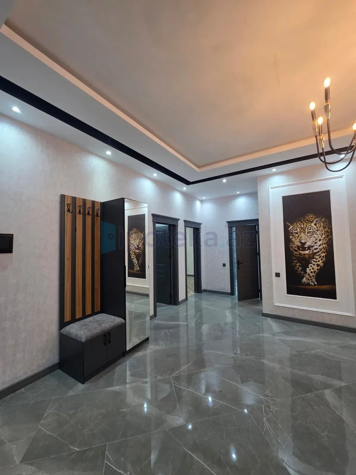 Satılır 3 otaqlı mənzil 120 m²