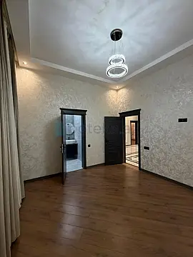 Satılır 5 otaqlı mənzil 185 m²