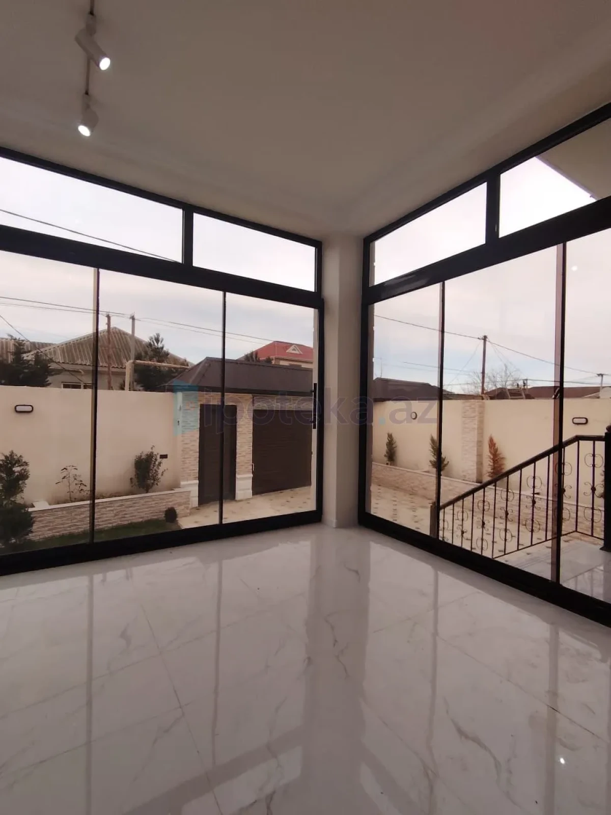 Satılır 4 otaqlı həyət evi 100 m²