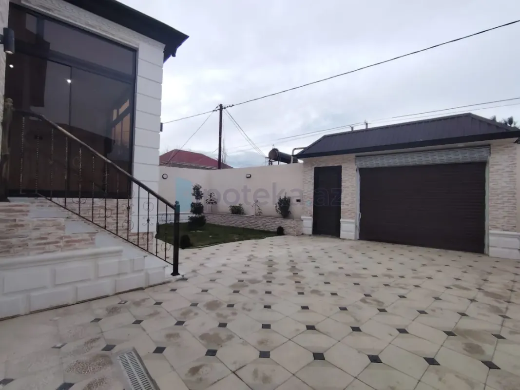 Satılır 4 otaqlı həyət evi 100 m²