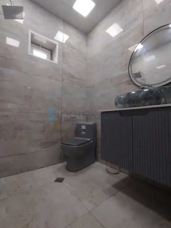 Satılır 4 otaqlı həyət evi 100 m²