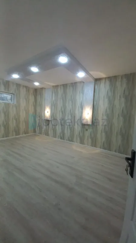 Satılır 5 otaqlı həyət evi 150 m²