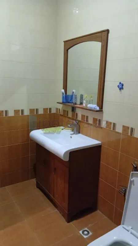 Satılır 4 otaqlı həyət evi 160 m²