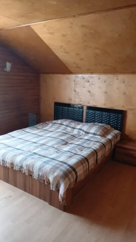 Satılır 4 otaqlı həyət evi 160 m²