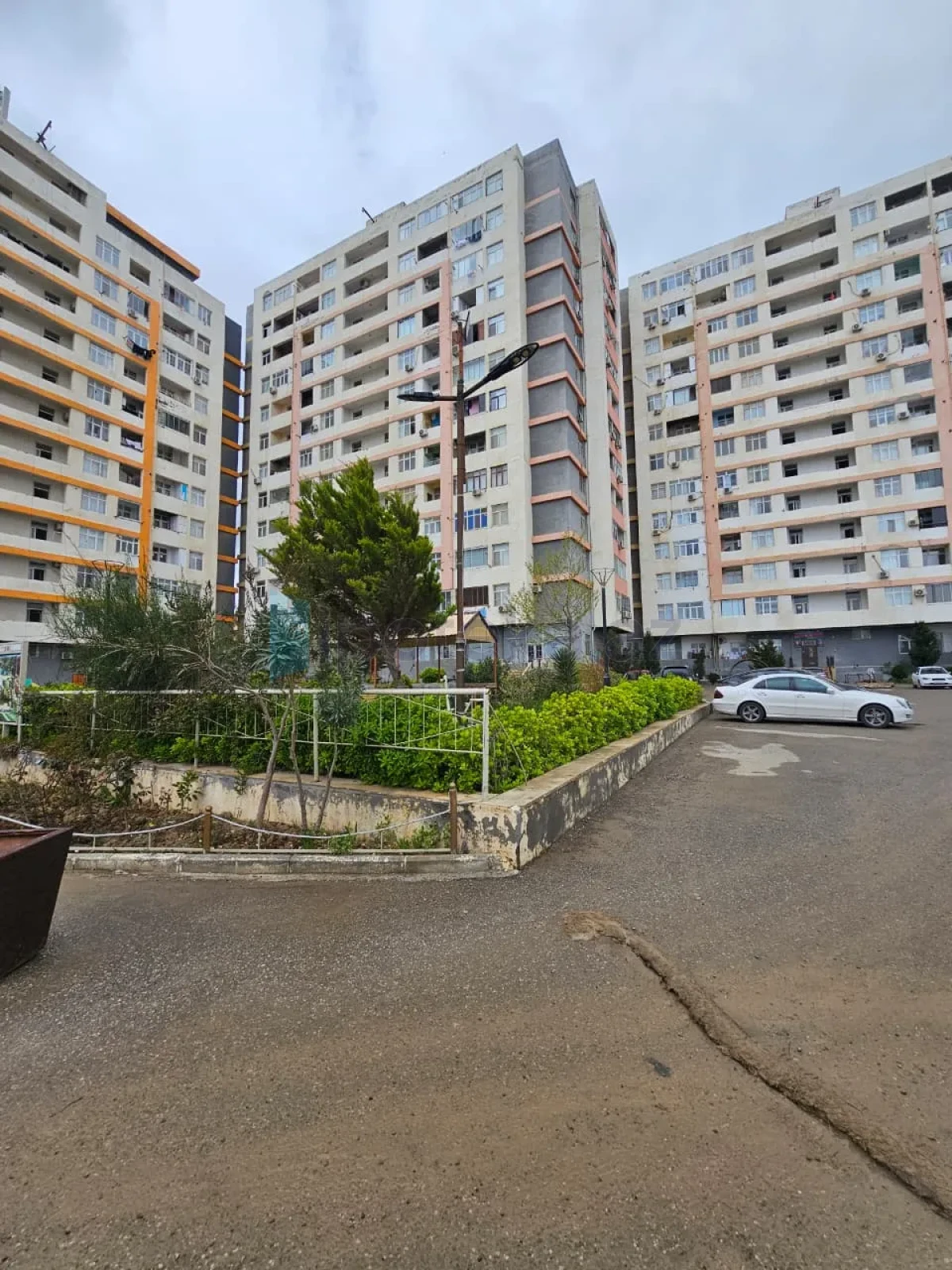 Satılır 3 otaqlı yeni tikili 84 m²