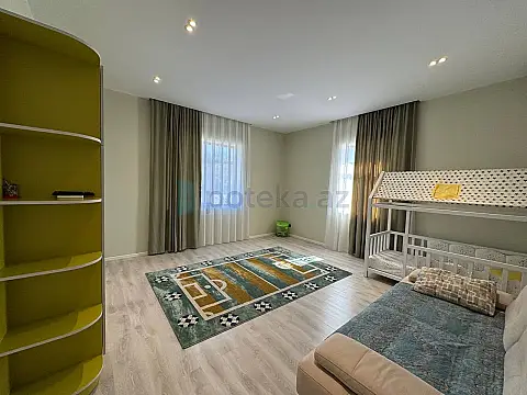 Satılır 6 otaqlı mənzil 620 m²