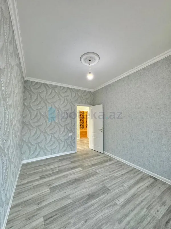 Satılır 5 otaqlı həyət evi 220 m²