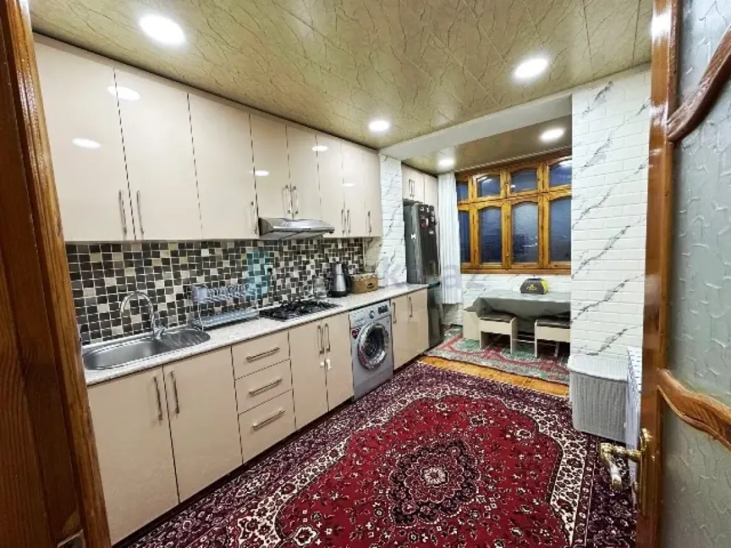 Satılır 3 otaqlı köhnə tikili 80 m²