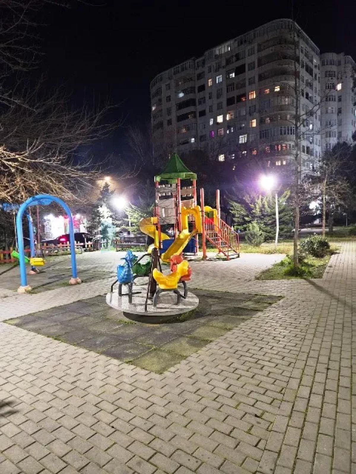 Satılır 3 otaqlı köhnə tikili 80 m²