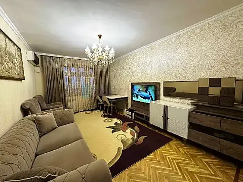 Satılır 3 otaqlı köhnə tikili 80 m² — Bakı 3 otaq 80.00 m²