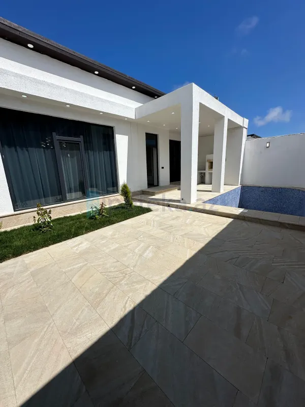 Satılır 4 otaqlı həyət evi 120 m²