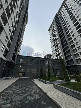 Satılır 4 otaqlı yeni tikili 175 m²
