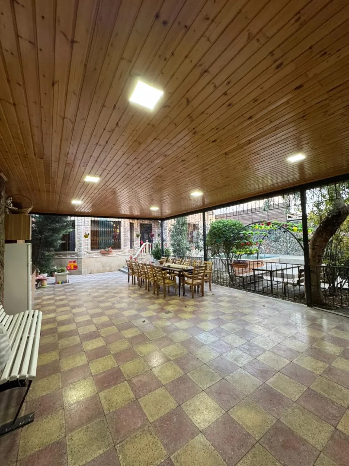 Satılır 3 otaqlı həyət evi 168 m²