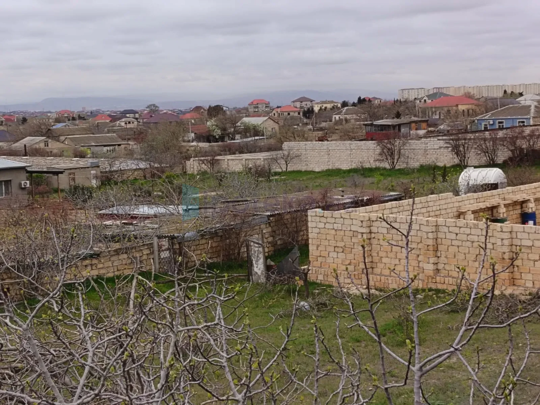 Satılır torpaq sahəsi 12 m²