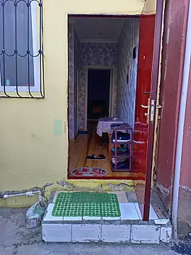 Satılır 1 otaqlı həyət evi 30 m²