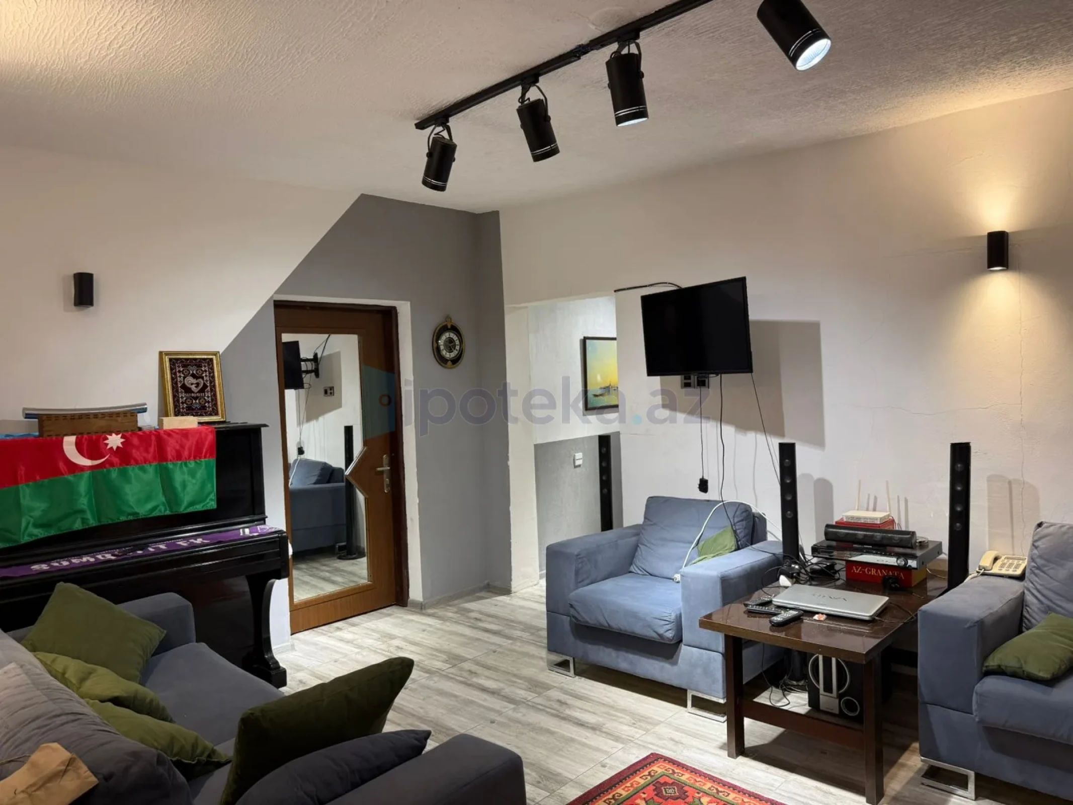 Satılır 6 otaqlı həyət evi 200 m²