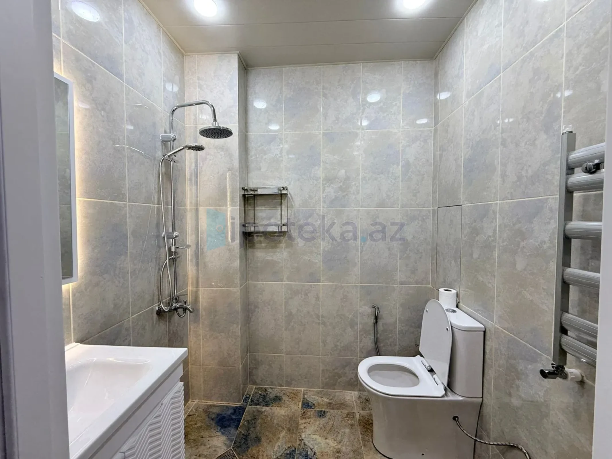 Satılır 3 otaqlı yeni tikili 74 m²