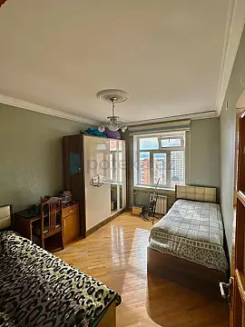 Satılır 5 otaqlı köhnə tikili 120 m²