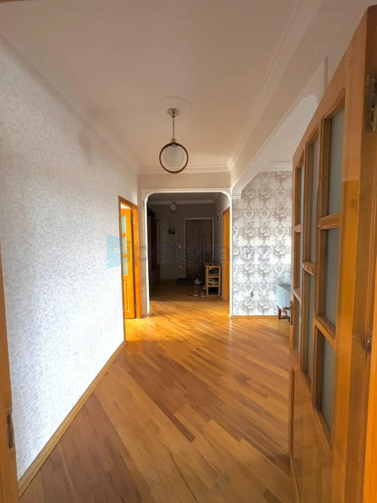 Satılır 5 otaqlı köhnə tikili 120 m²