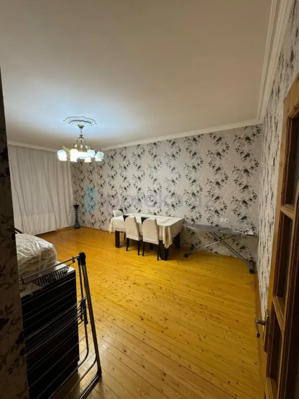 Satılır 5 otaqlı həyət evi 132 m²