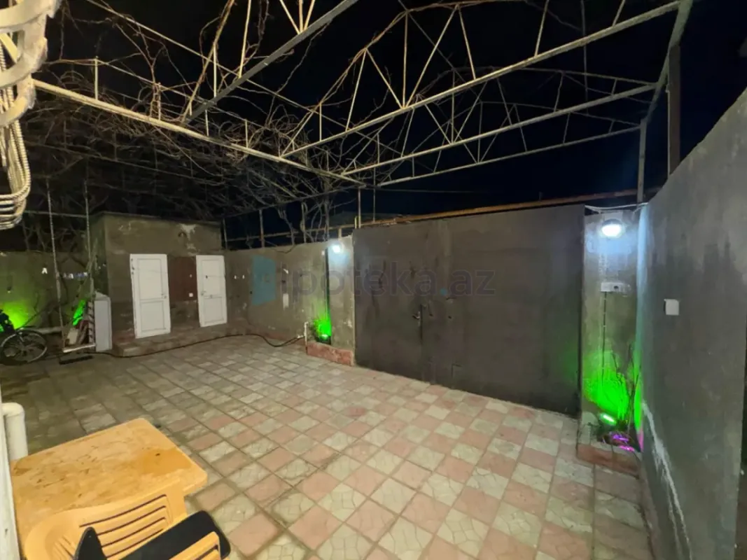 Satılır 5 otaqlı həyət evi 132 m²