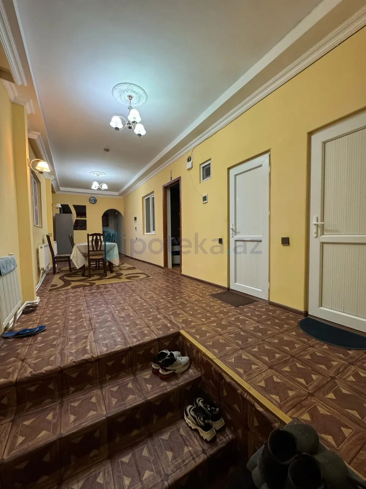 Satılır 5 otaqlı həyət evi 132 m²