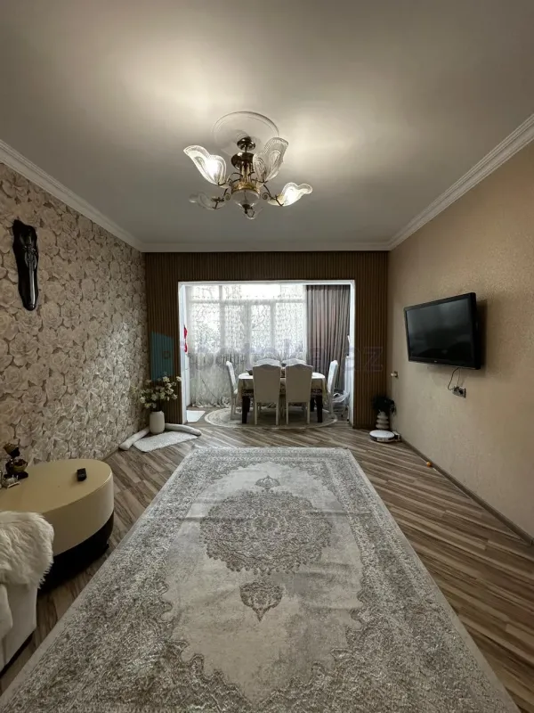 Satılır 3 otaqlı köhnə tikili 68 m²