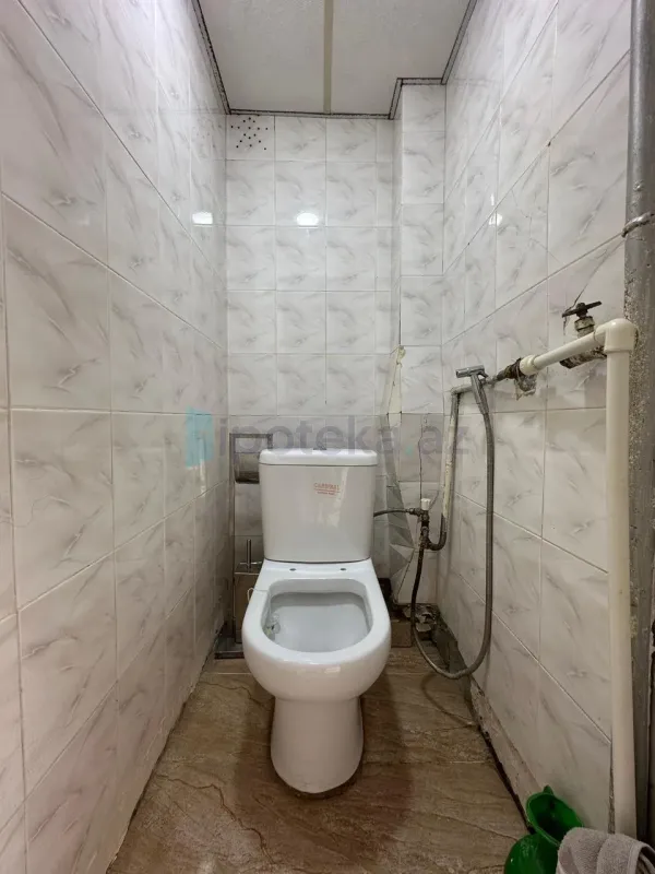 Satılır 3 otaqlı köhnə tikili 68 m²