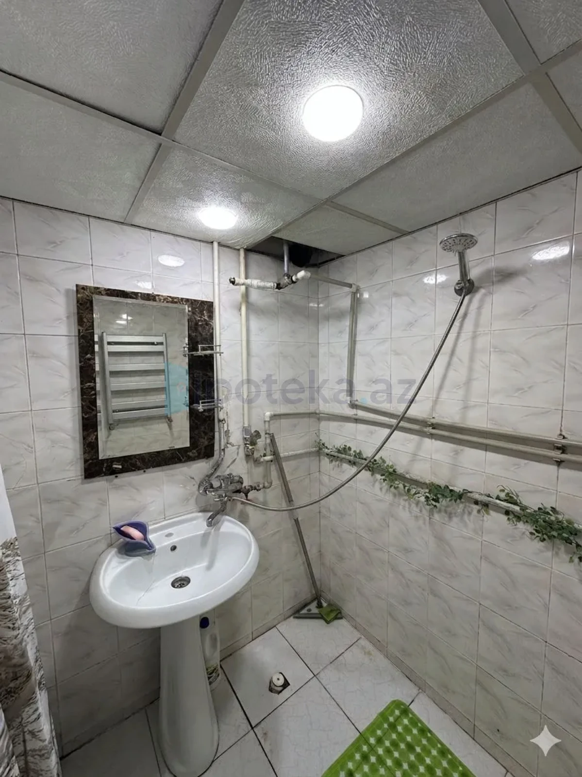 Satılır 3 otaqlı köhnə tikili 68 m²