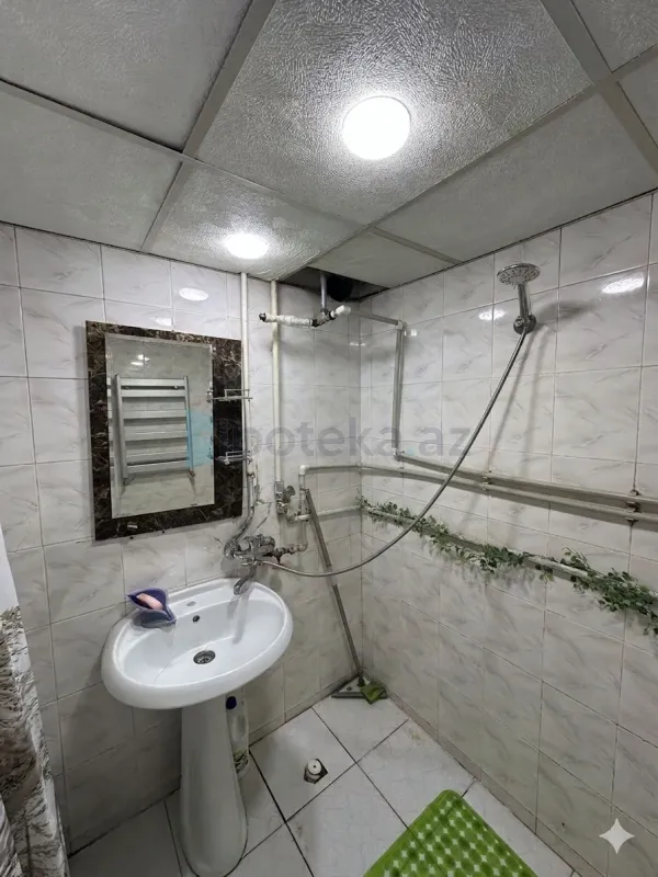 Satılır 3 otaqlı köhnə tikili 68 m²