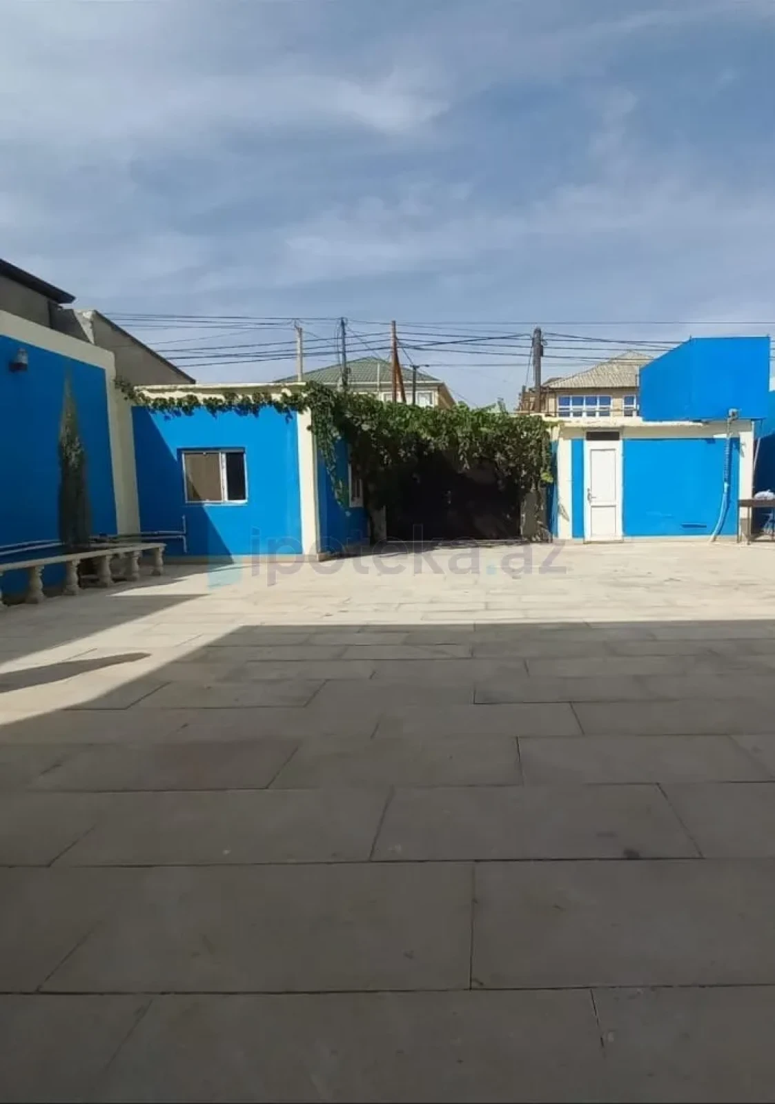 Satılır 6 otaqlı həyət evi 200 m²