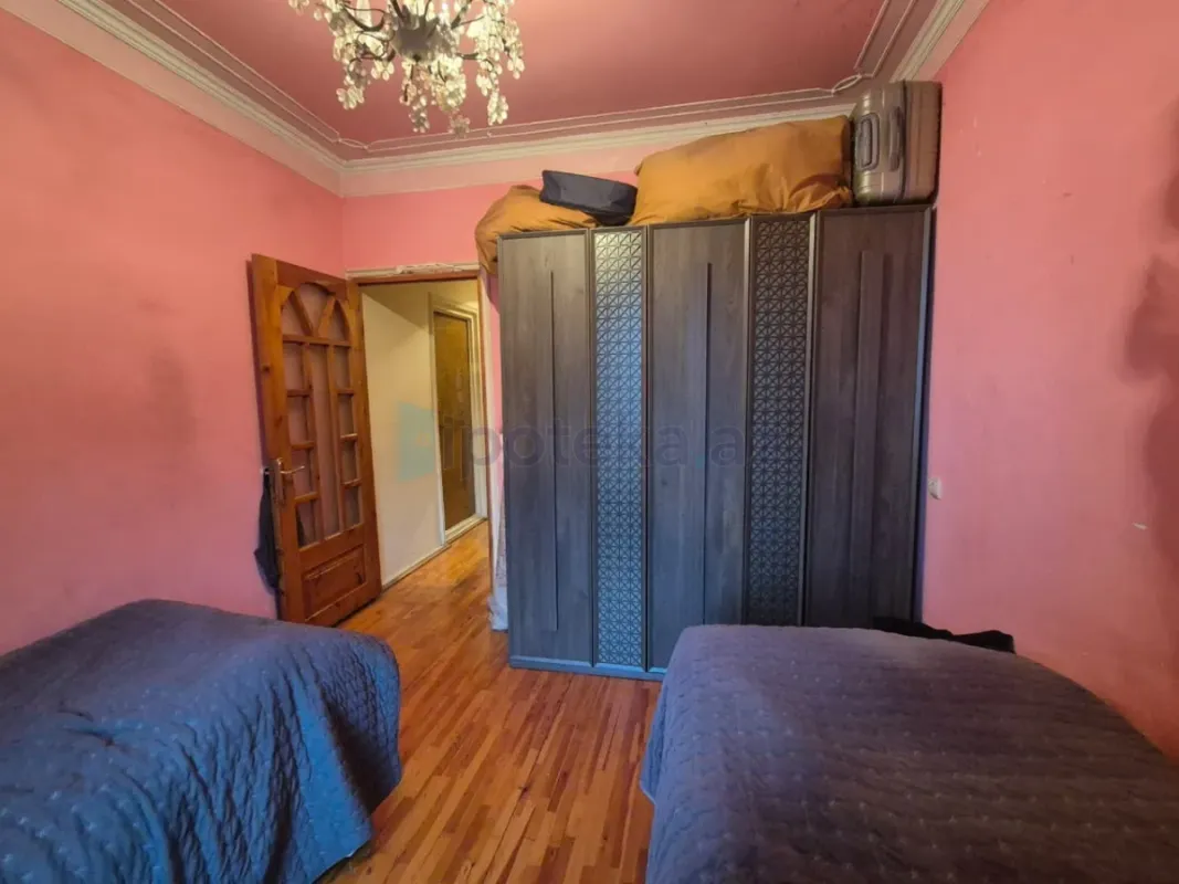 Satılır 3 otaqlı köhnə tikili 60 m²