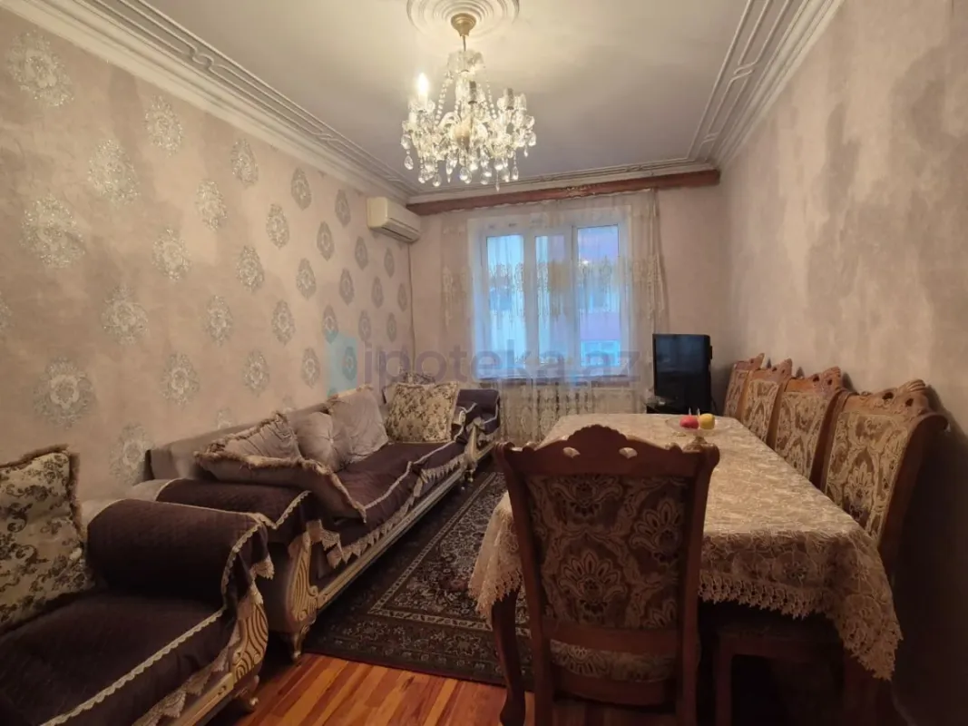 Satılır 3 otaqlı köhnə tikili 60 m²