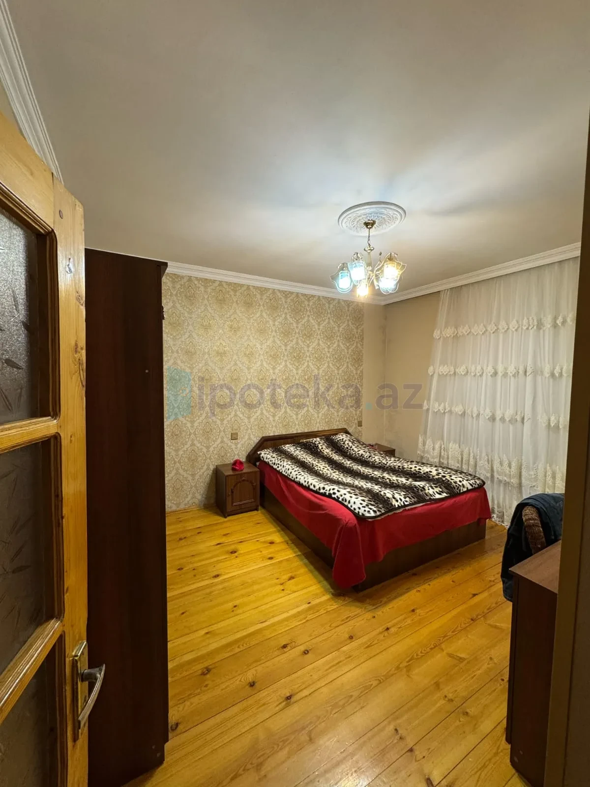 Satılır 5 otaqlı həyət evi 132 m²
