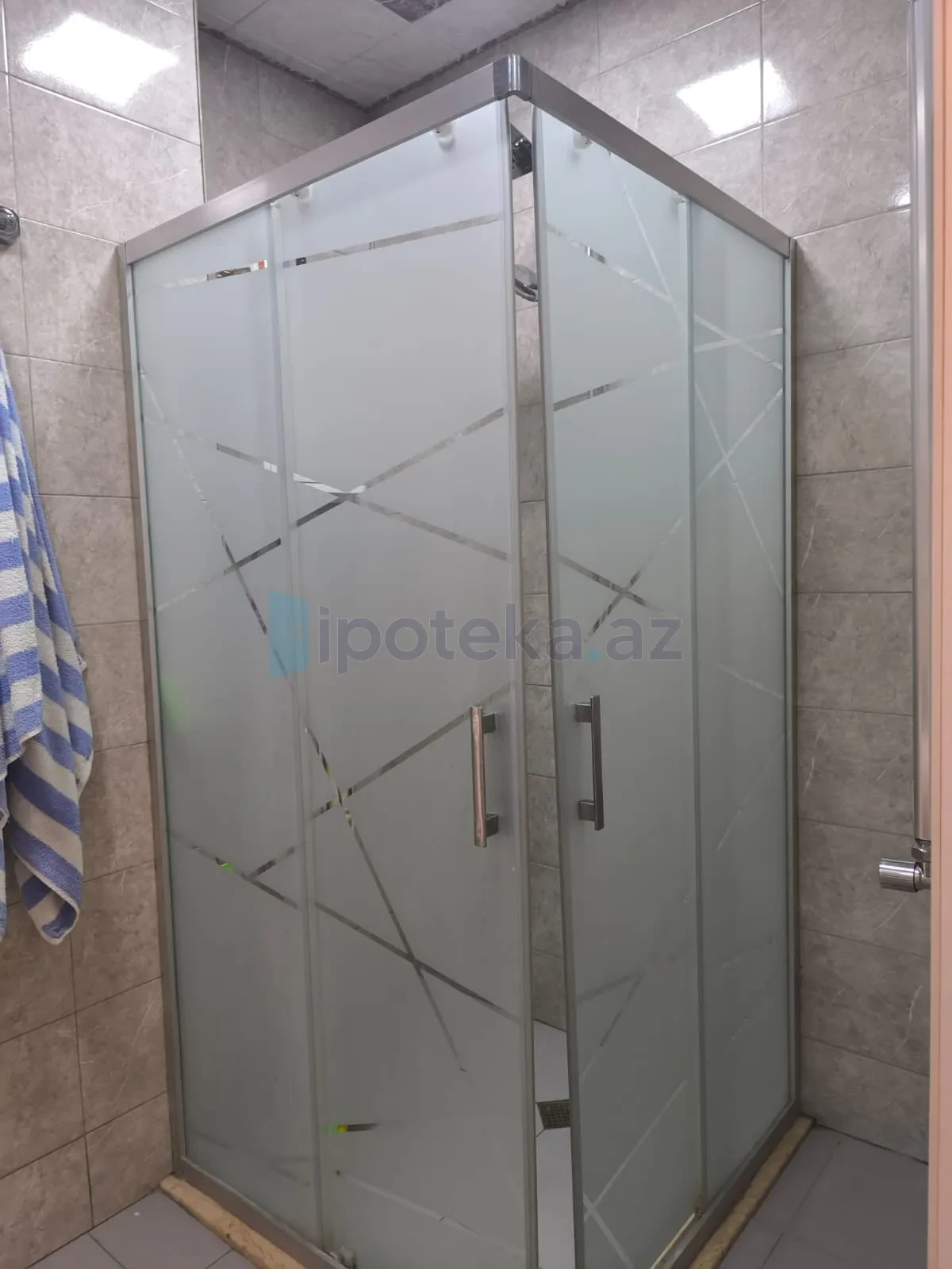 Satılır 2 otaqlı yeni tikili 90 m²