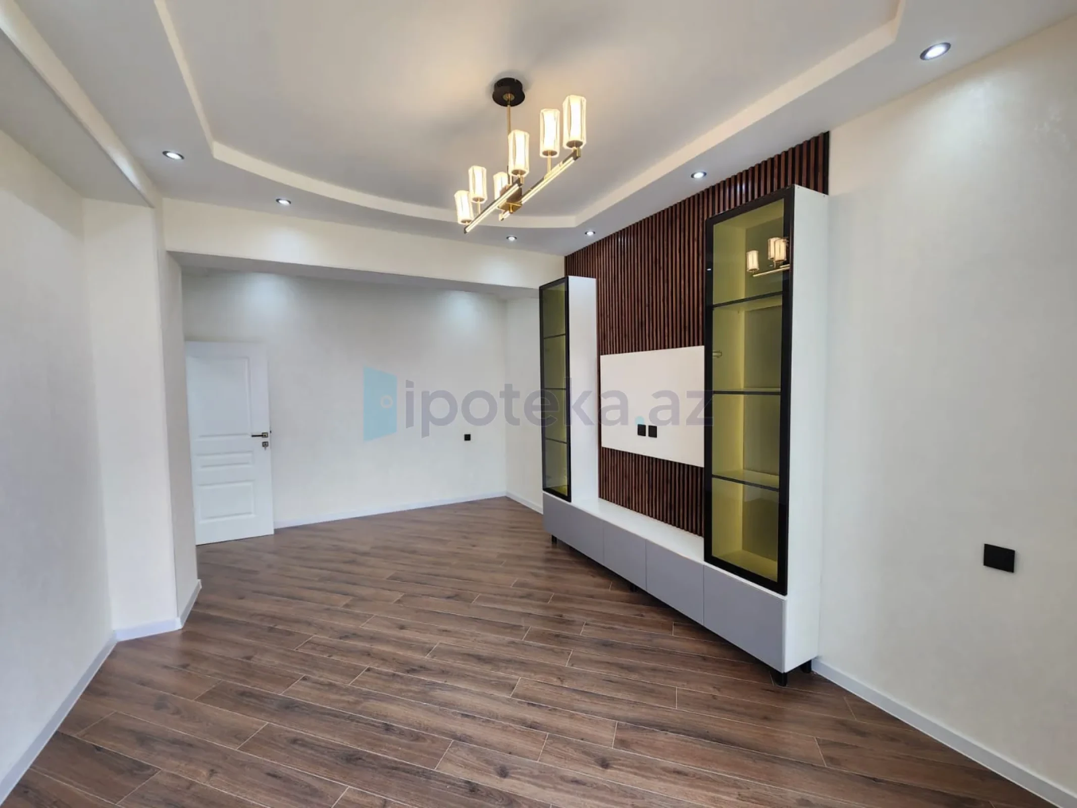 Satılır 3 otaqlı yeni tikili 70 m²