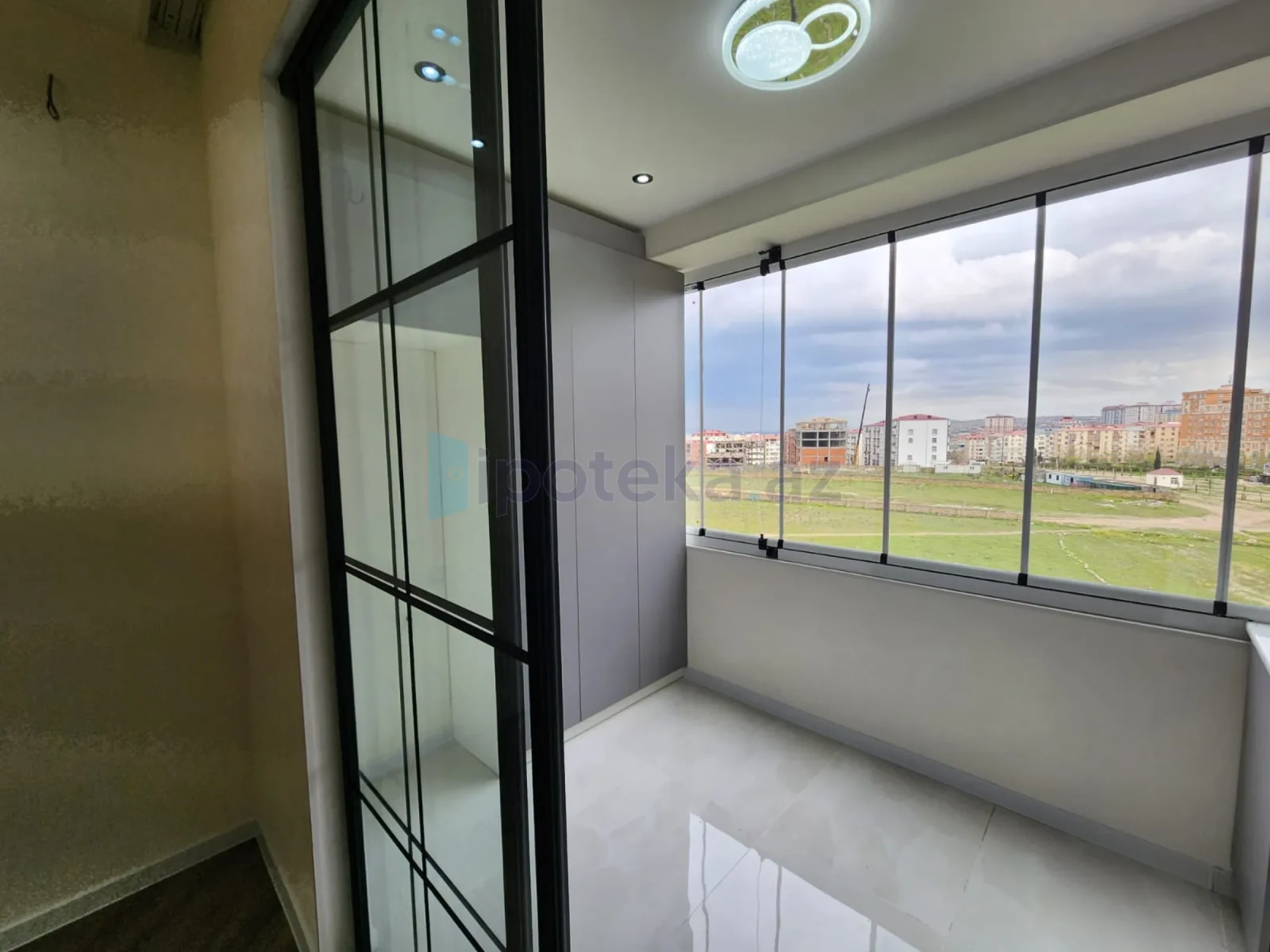 Satılır 3 otaqlı yeni tikili 70 m²